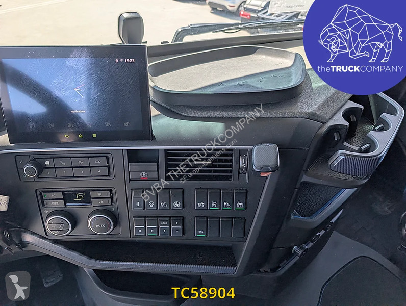جرار Volvo 500