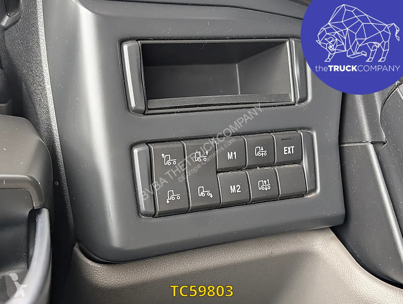 جرار Scania 520