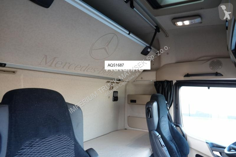 Влекач Mercedes ACTROS 1845