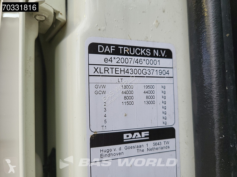 Trekker DAF XF  4X2 SC 2x Tanks ACC