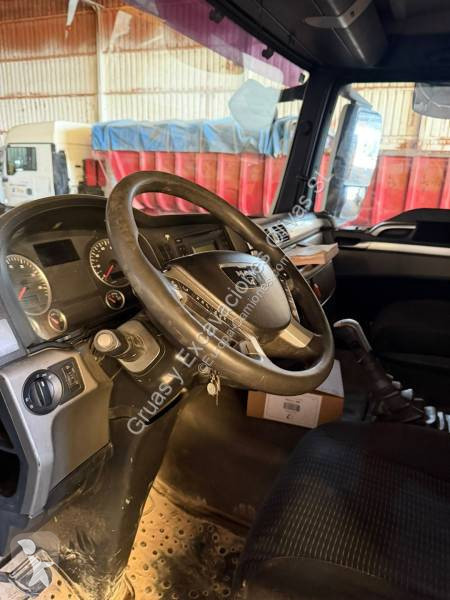 Cabeza tractora MAN 18.440 LX
