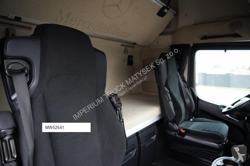 Тягач Mercedes ACTROS 1845