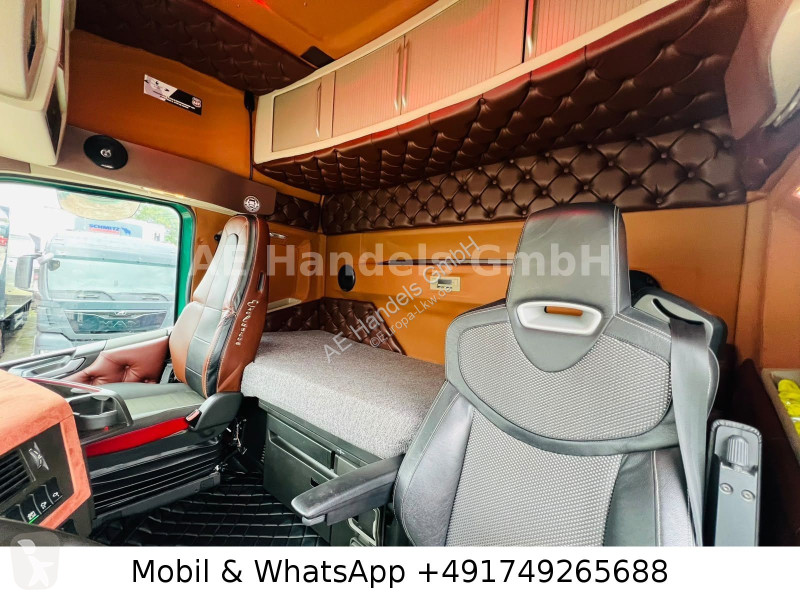 Ťahač Volvo Globe BL...