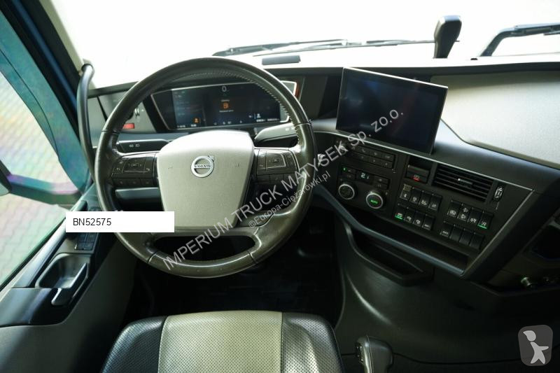 جرار Volvo