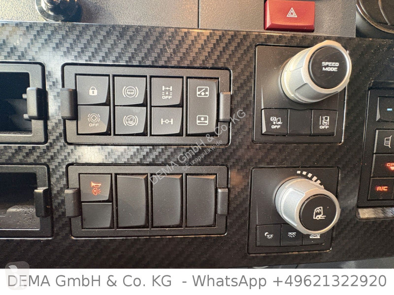 Ťahač Renault T440 Cab*E6d*Kühlbox*FG-Nr. LD*