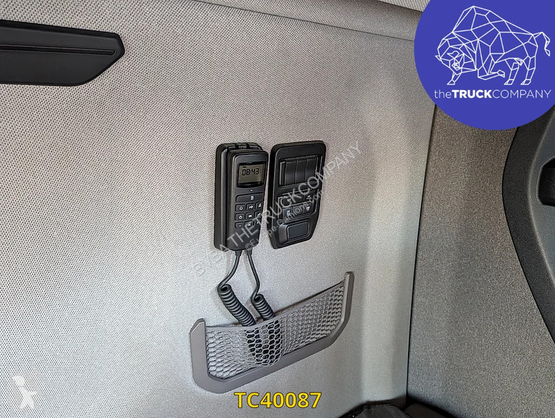 Scania 520 tractor unit