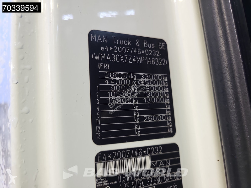 MAN 33.580 6X4 XLX Retarder 2xTanks ACC tractor...
