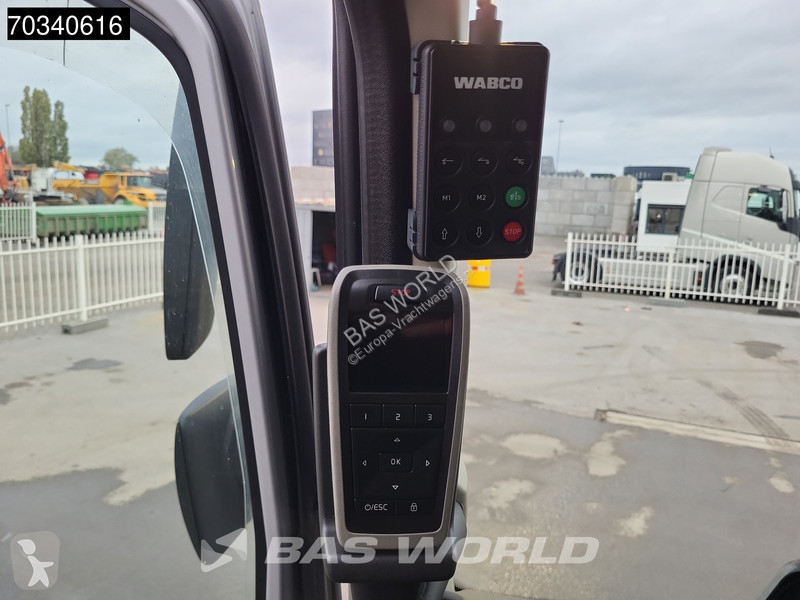Nyergesvontató Volvo 650 6X2 XL Full-Air...