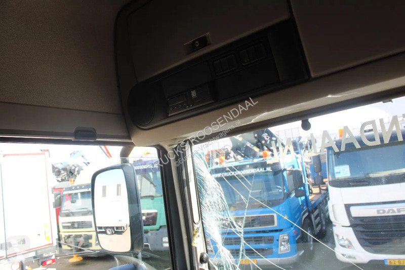 Tahač DAF 106460 + EURO 6