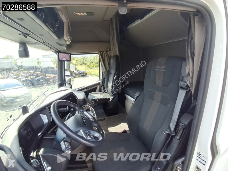 Traktor DAF 530  4X2 Retarder 2xTanks ACC LED...