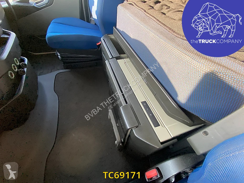 Traktor Volvo 500