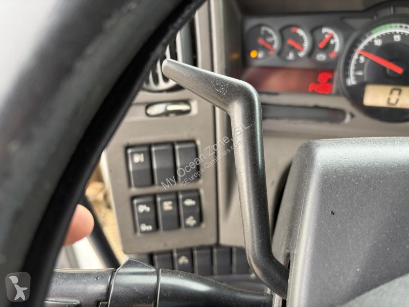 Renault 410 DXI Lander tractor unit