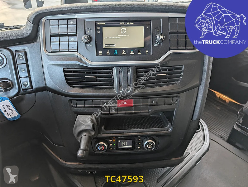 جرار Iveco S-Way 480