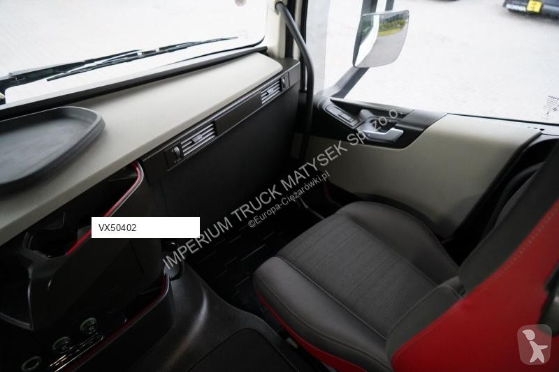 Влекач Volvo FH 460