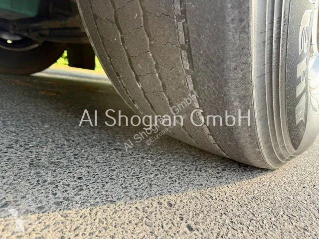 جرار Volvo 16700 Globetrotter...