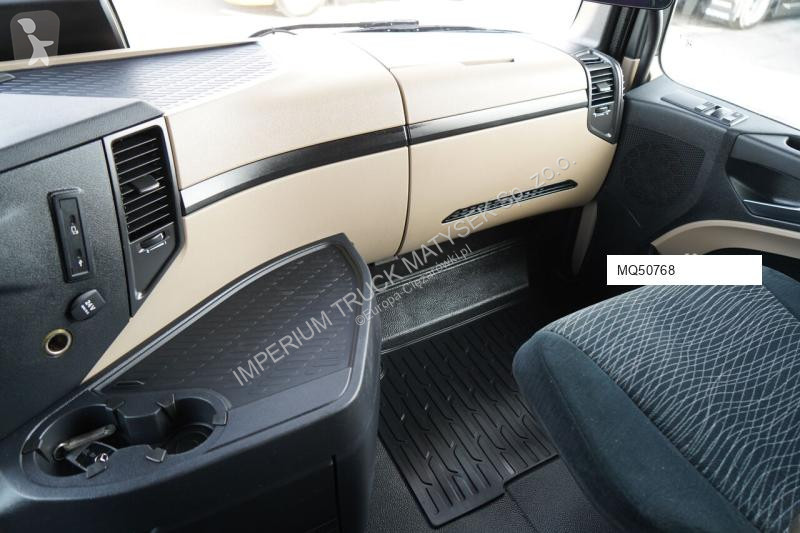 جرار Mercedes 1845