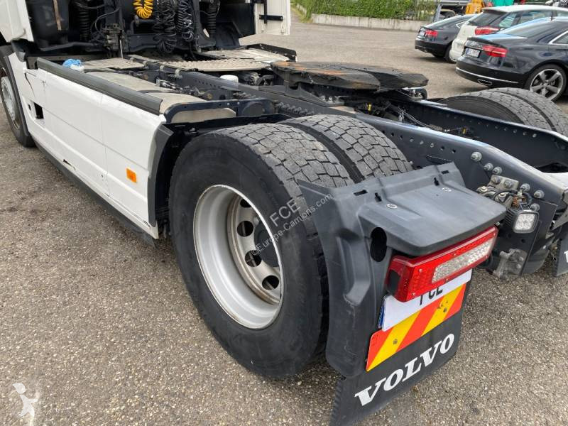 جرار Volvo