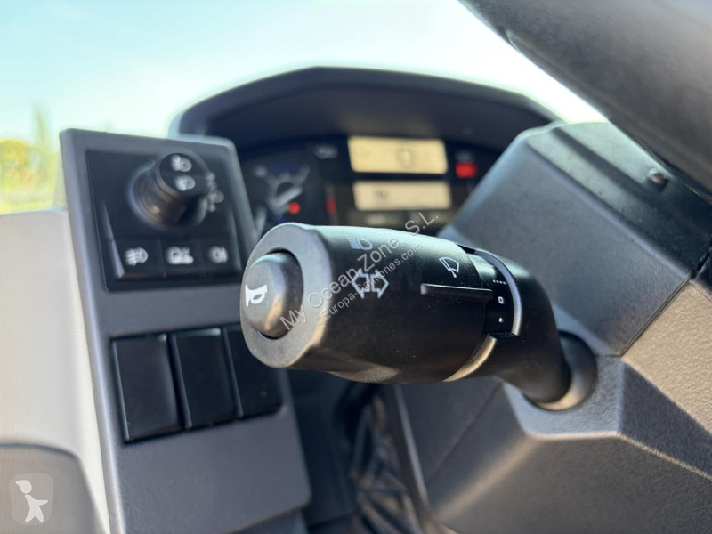 جرار Renault T440