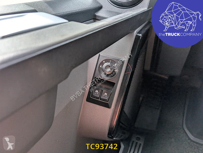 جرار Renault T 480