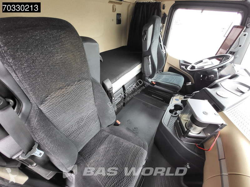 Trekker Mercedes 1848 4X2 GigaSpace Mega 2x...