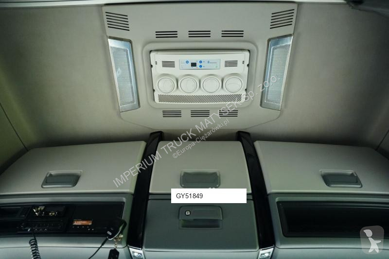 جرار Renault T 520