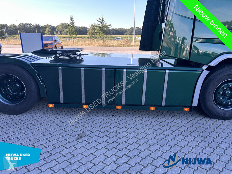 جرار Volvo 500 TC 4x2 Showtruck + I-Park