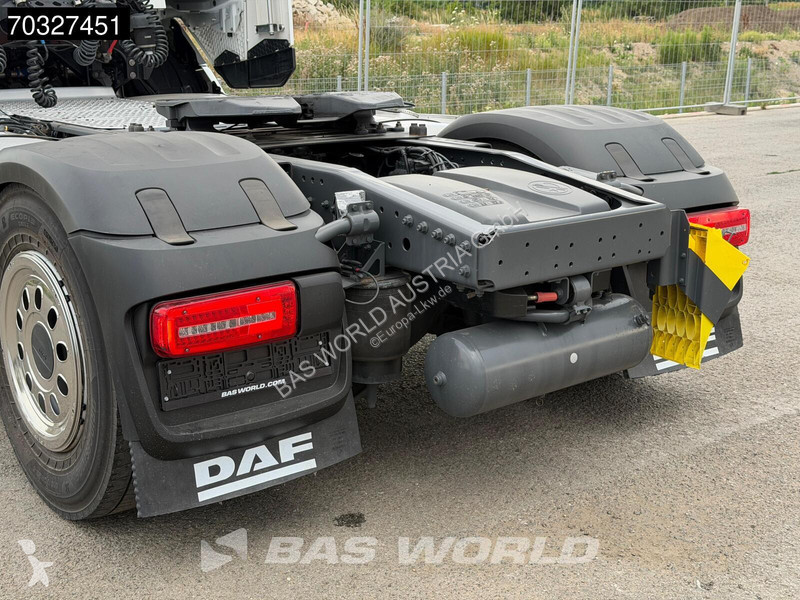 جرار DAF XG  4X2 TUV 03-2027 Retarder 2x Tanks...