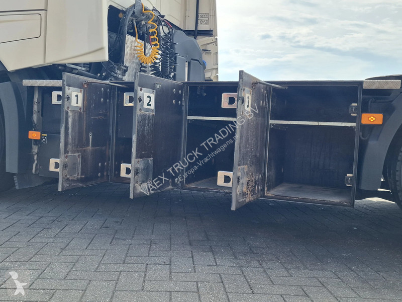Tracteur Volvo 13500 Globetrotter XL 4x2 - Low...