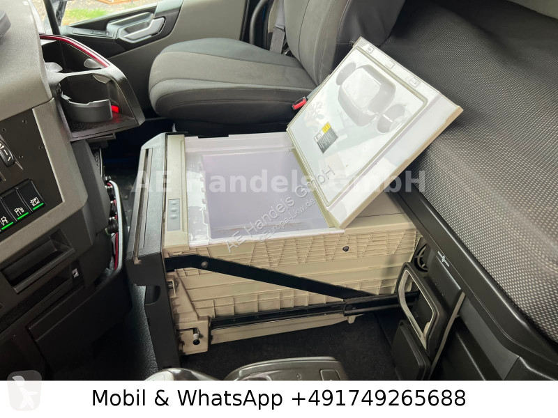 Trekker Volvo 500 Globetrotter BL...