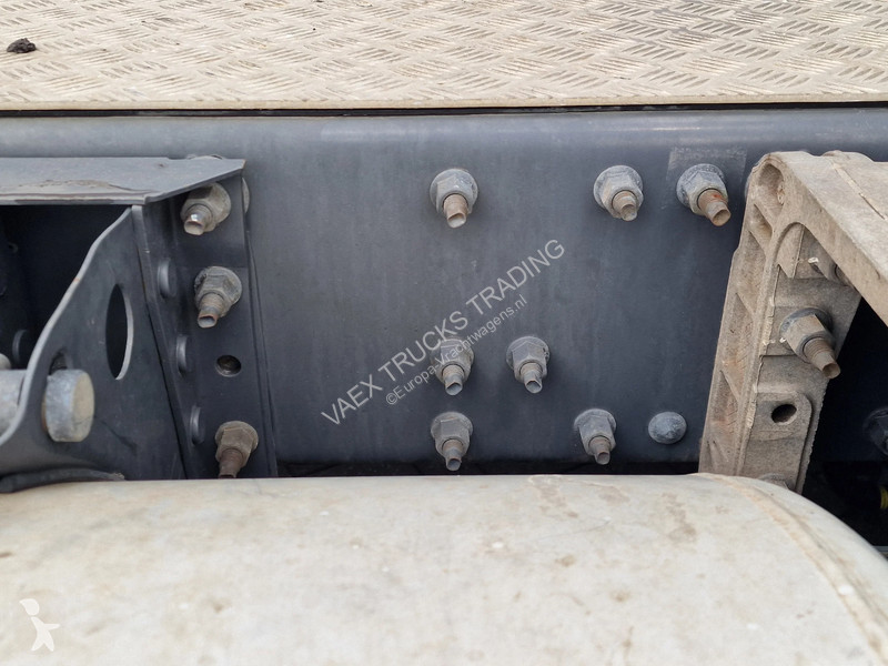 Traktor Volvo 13460 Globetrotter 4x2 - Full...