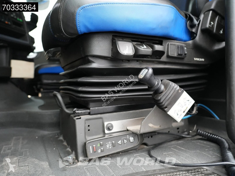 Cap tractor Volvo 500 4X2 Retarder Standklima...