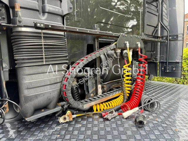 Tratores Volvo 16660 / 6x2 / Lenk + Liftachse /...