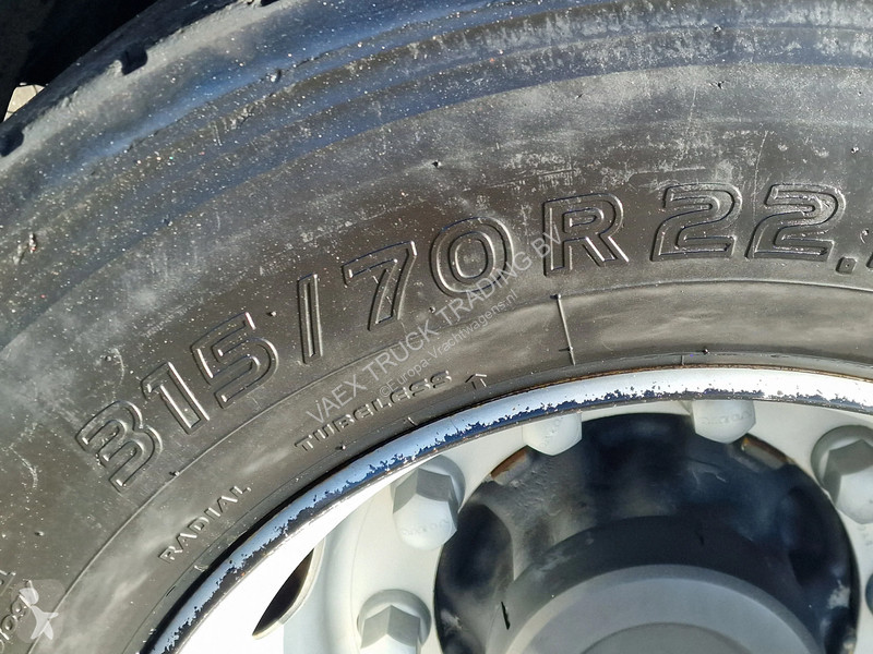 Tahač Volvo 13500 Globetrotter XL 6x2 -...