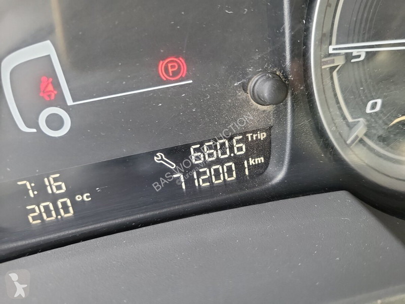 Nyergesvontató DAF 530