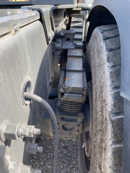 Cap tractor Volvo 580