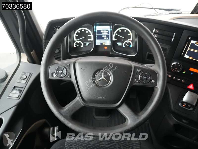 Ciągnik siodłowy Mercedes 1851 4X2 BigSpace...