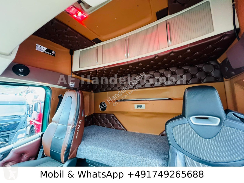 Ťahač Volvo Globe BL...