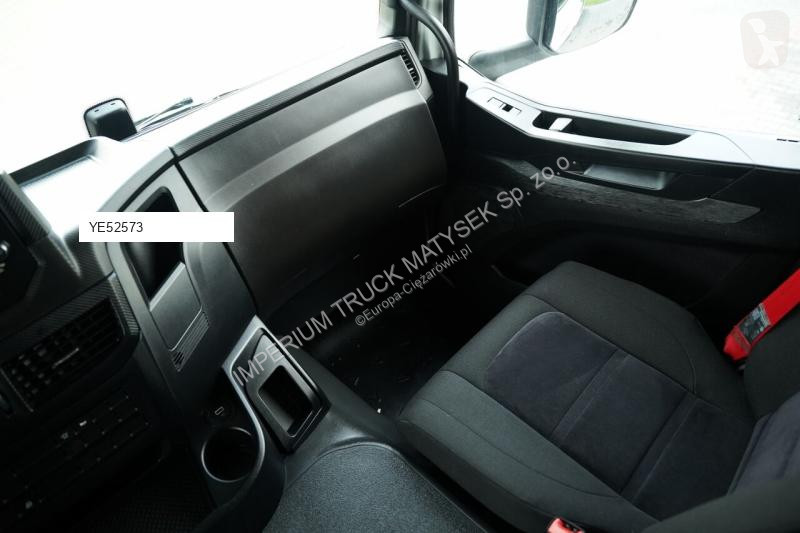 جرار Iveco 420