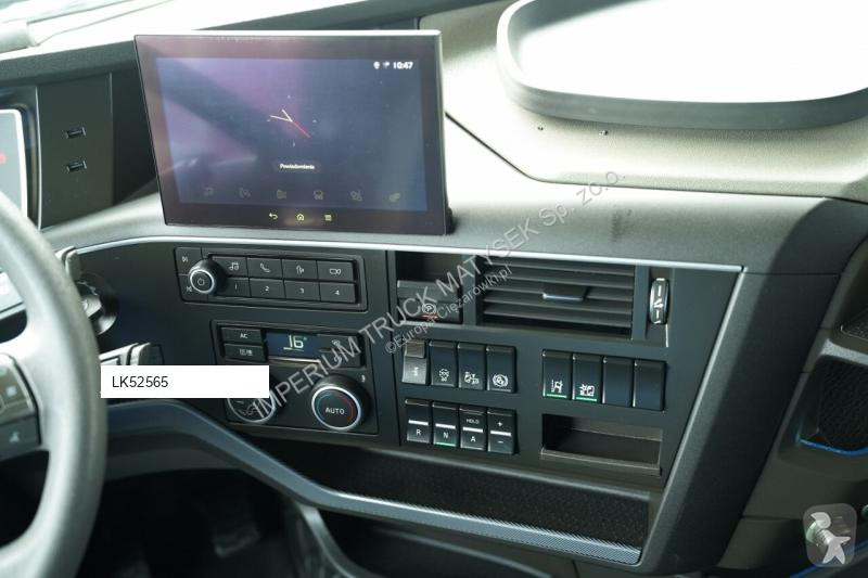Влекач Volvo FH 500