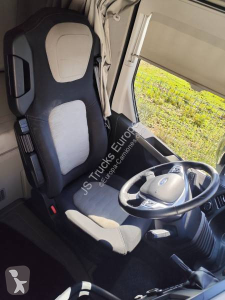 Traktor Ford 500