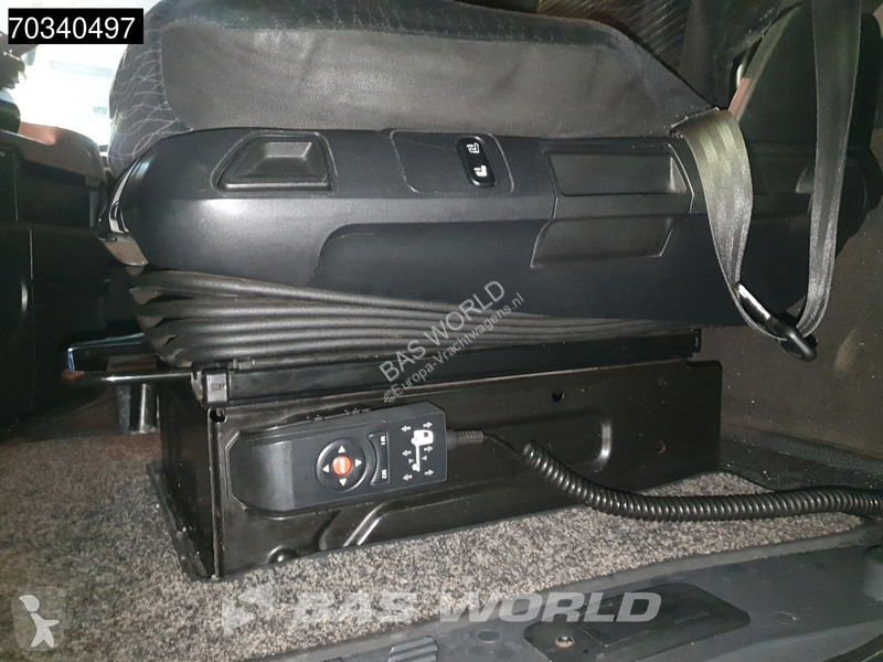 Mercedes 1942 4X2 Mega StreamSpace NL 2xTanks...