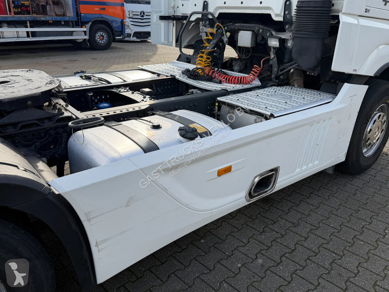 Mercedes 1942 Full Spoiler 2 Tank *NL-Truck*...