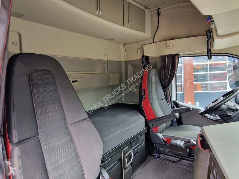 Traktor Volvo 13500 Globetrotter 4x2 - I...