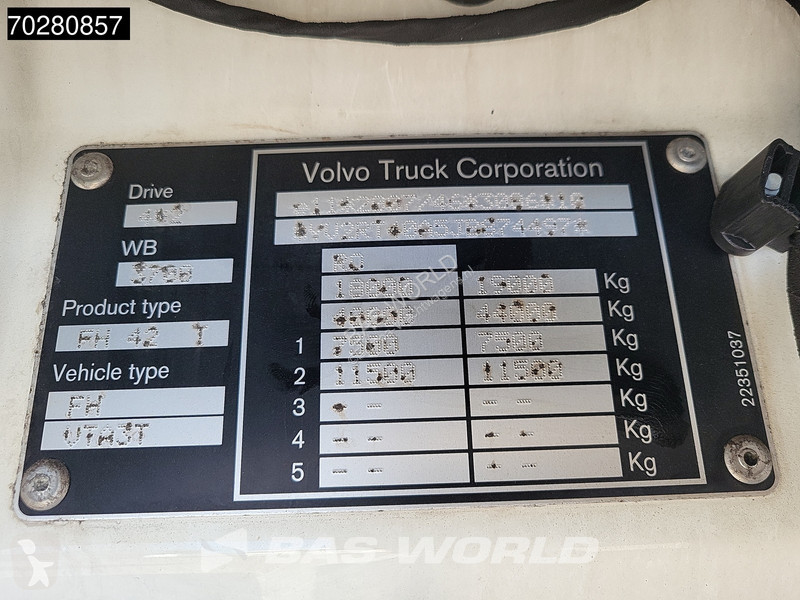 Traktor Volvo 500 4X2 Mega VEB+ 2x Tanks...