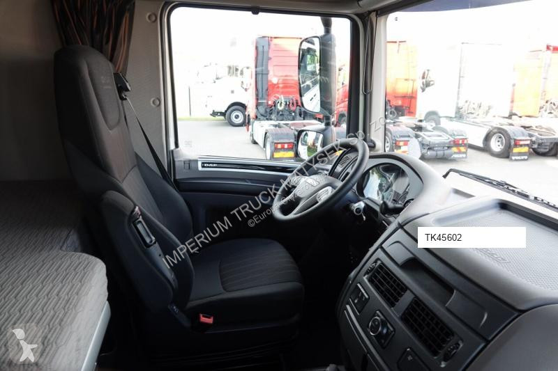 Traktor DAF XF 530