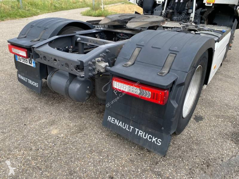 Tahač Renault