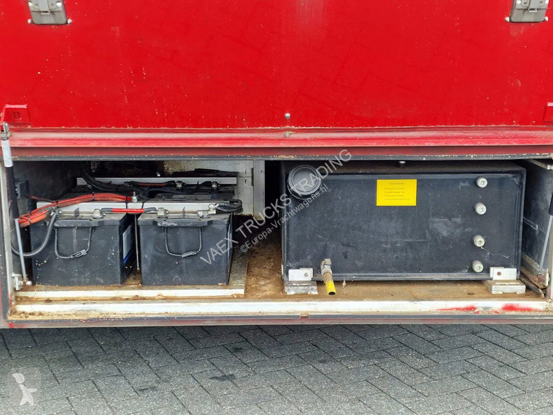 Vrachtwagencombinatie Scania + 3 deck livestock...