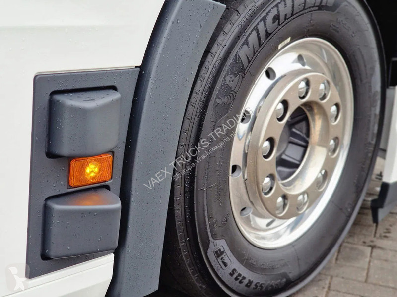 Traktor Volvo 780 Aero Globetrotter XL 4x2 -...