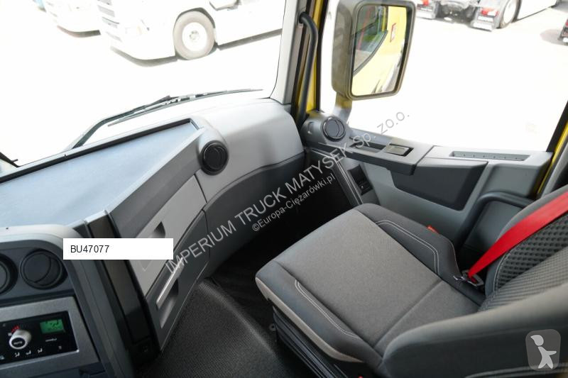 Tahač Renault T 440