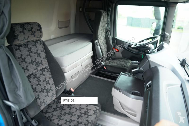 Влекач Scania